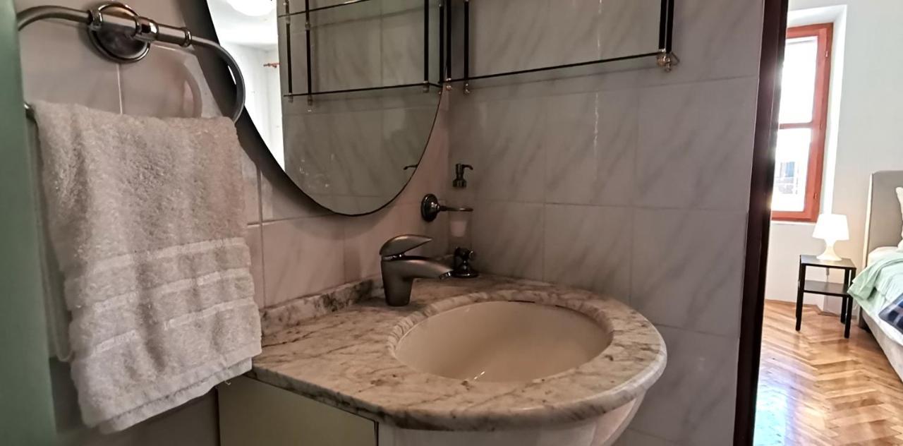 Studio Apartment L&G Rovinj Luaran gambar